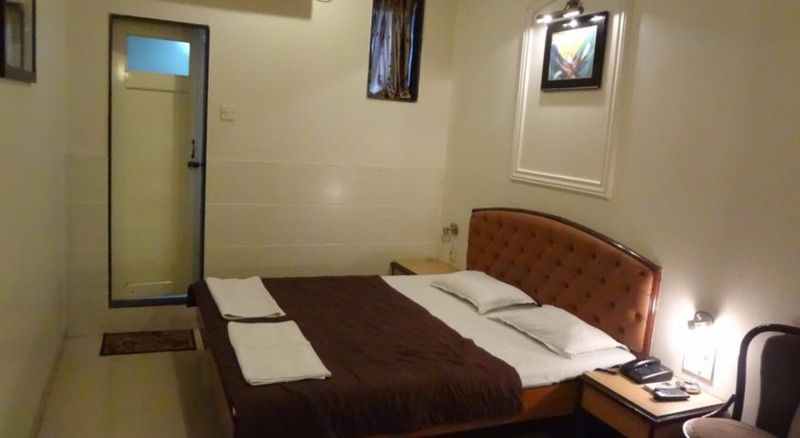 Hotel Manama Mumbai Exteriör bild