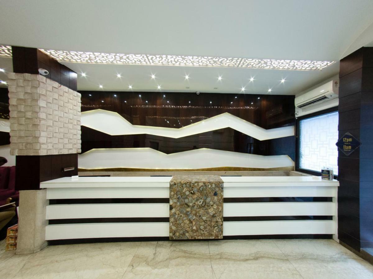Hotel Manama Mumbai Exteriör bild