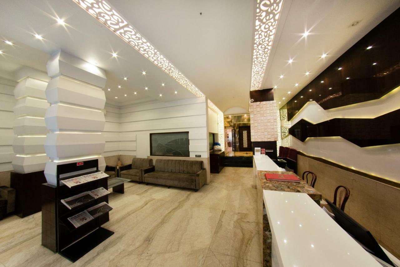 Hotel Manama Mumbai Exteriör bild